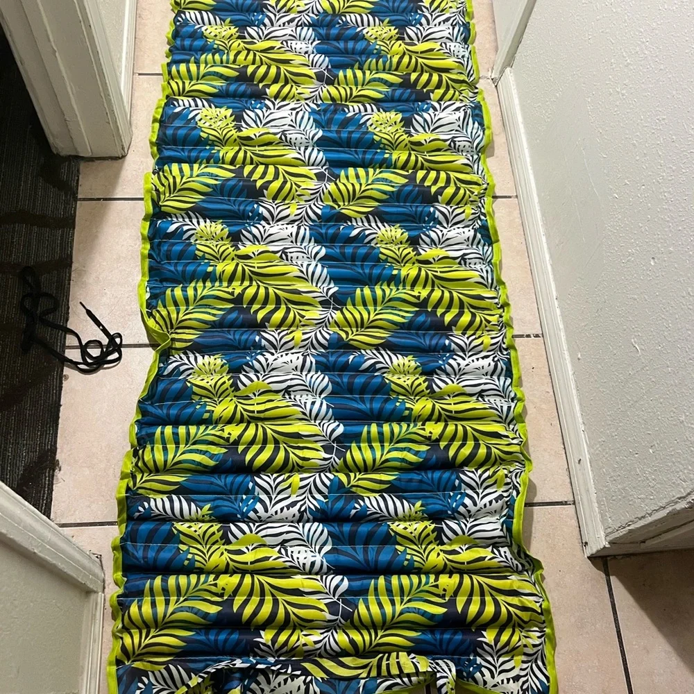 Tropical Leaf Green and Blue Swim Mat - Picture 3 of 9